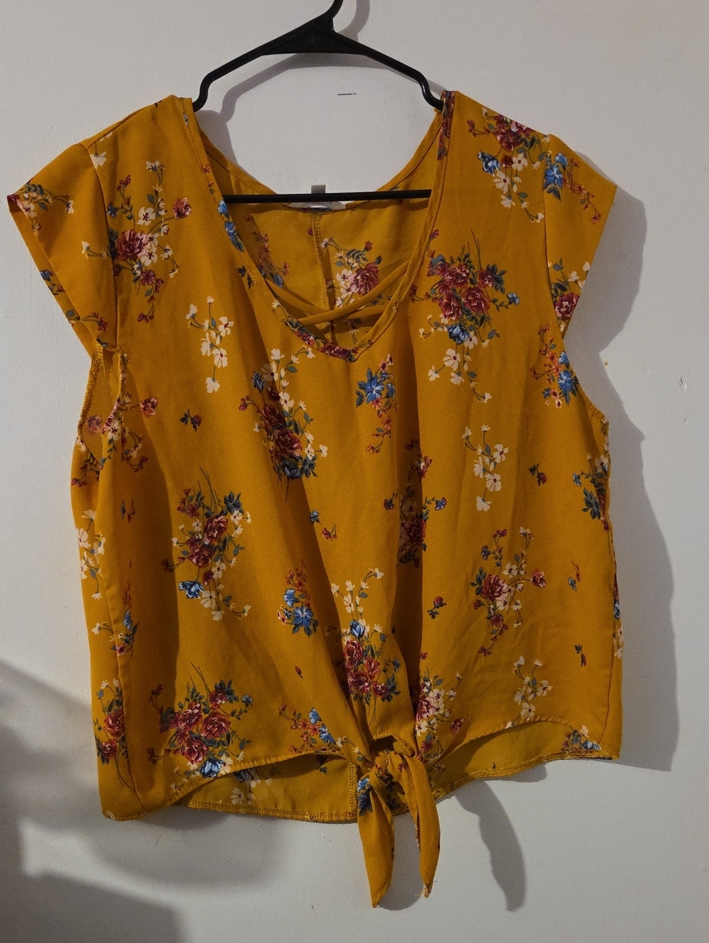 Persaya Mustard Floral Tie-Front Crop Top